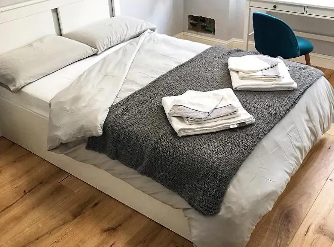 Delicious Close To The Station Konukevi